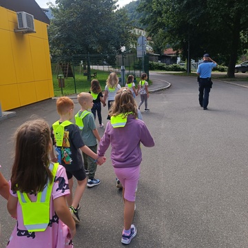 Sprehod s policistom